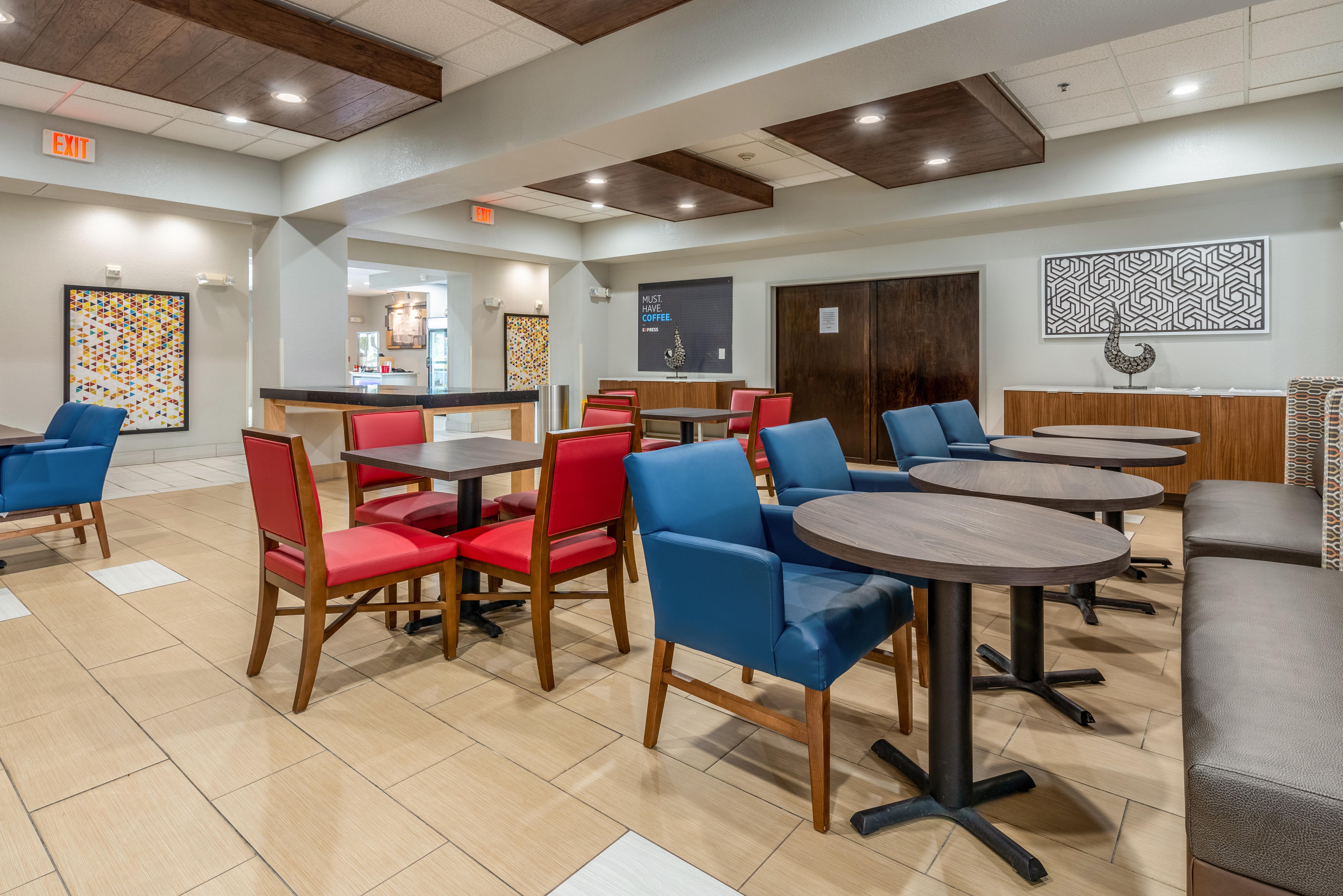 Holiday Inn Express & Suites סטייטסוויל מראה חיצוני תמונה