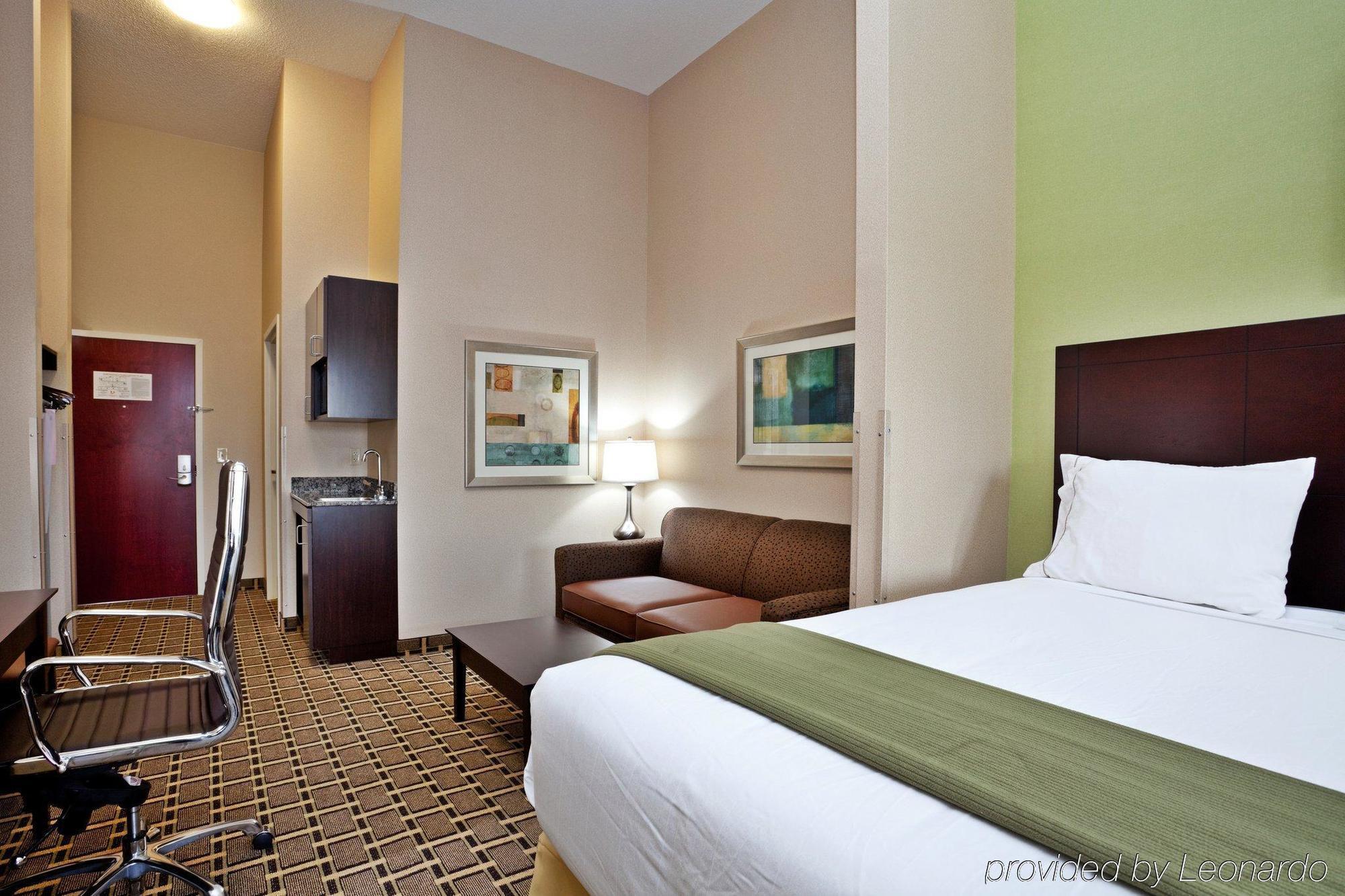 Holiday Inn Express & Suites סטייטסוויל מראה חיצוני תמונה