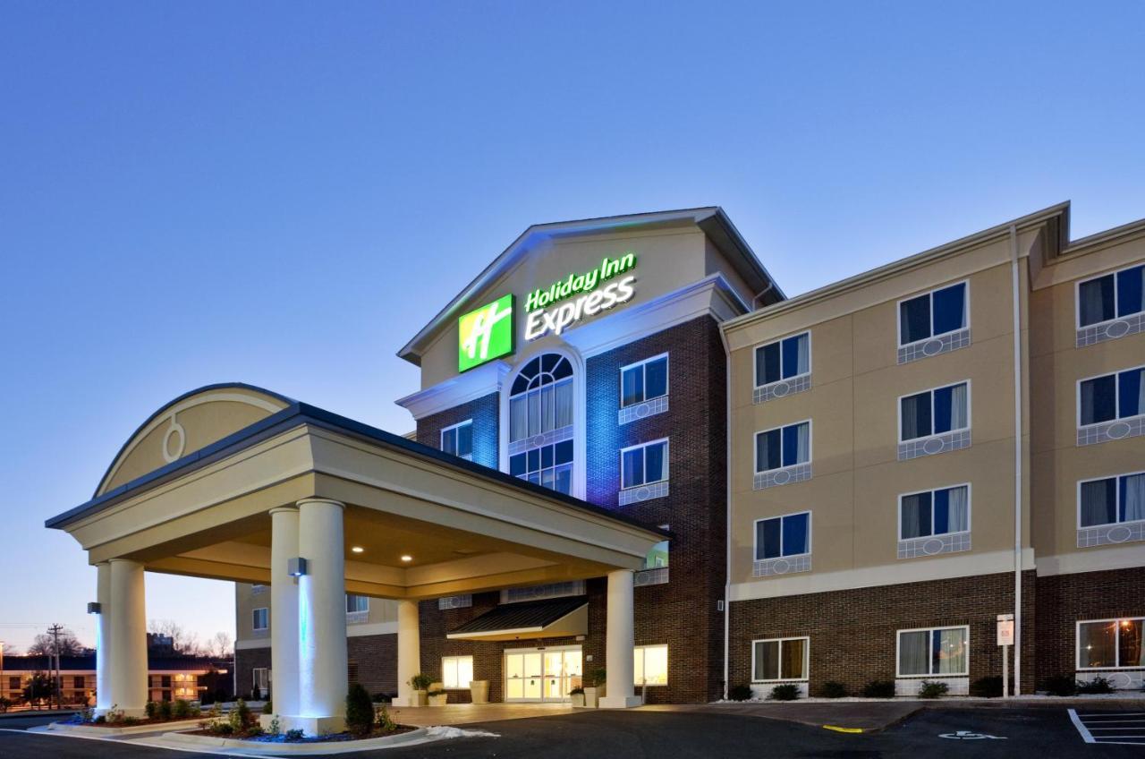 Holiday Inn Express & Suites סטייטסוויל מראה חיצוני תמונה